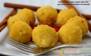 Polpettine di mais e lupini alle erbe con salsa rossa al profumo di cannella